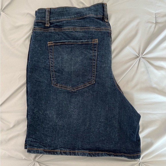 Maurices Button Fly Mid Rise Jean Shorts - Picture 2 of 5